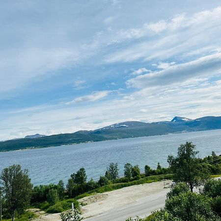Apartment In Tromso With Sea And Mountain View Tromsø Exterior foto